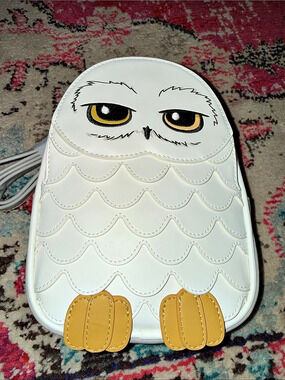 Harry Potter Hedwig crossbody bag Owl Crossbody Bag in White & Gold NWT